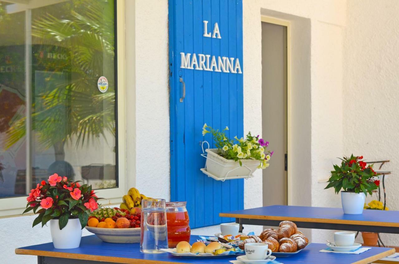 La Marianna Apartment Marina Di Pescoluse Bagian luar foto